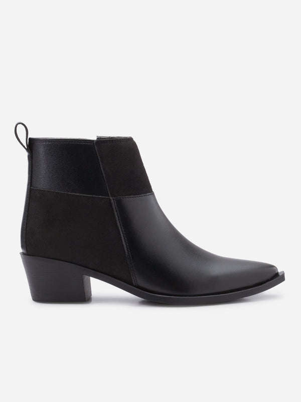 Women's Black Premium Casual Boots (IU5010)