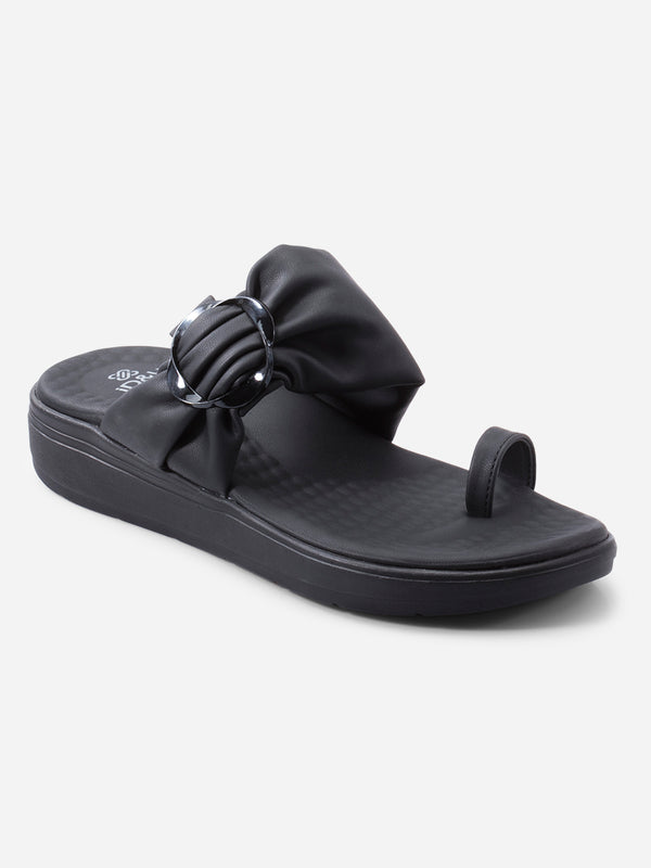 Women's Black Slipon Sandals (IU6022)